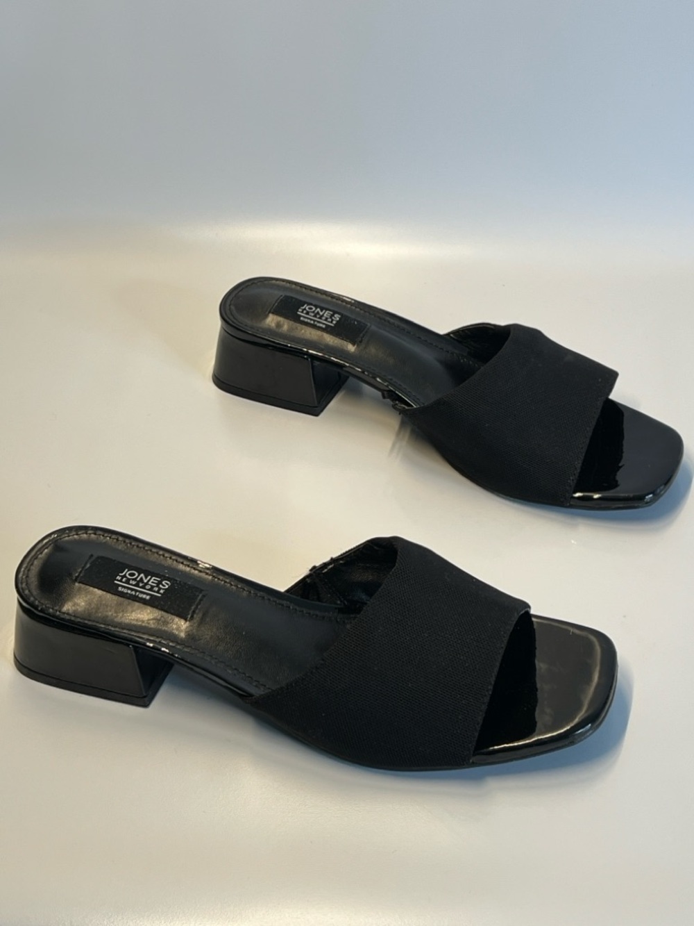 Jones New York Women’s size 7 Black Slip On Open Toed Heeled Sandal